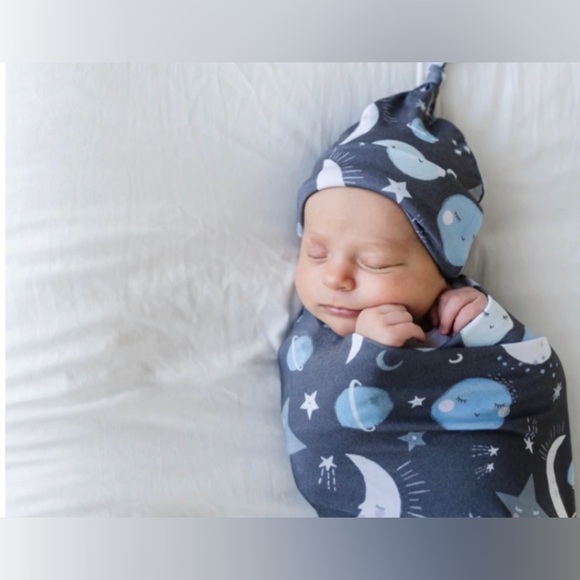 🌙NIB LS Moon & back Swaddle🌙 - Picture 1 of 3